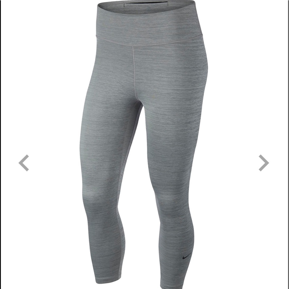 Nike Dri-Fit training crop🖤